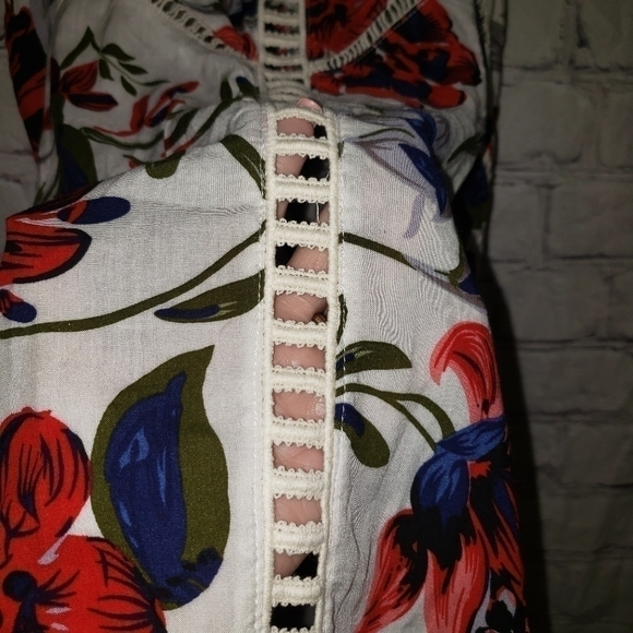 𝅺🧡UMGEE Floral Lace Eyelet Tank Top - Picture 3 of 6